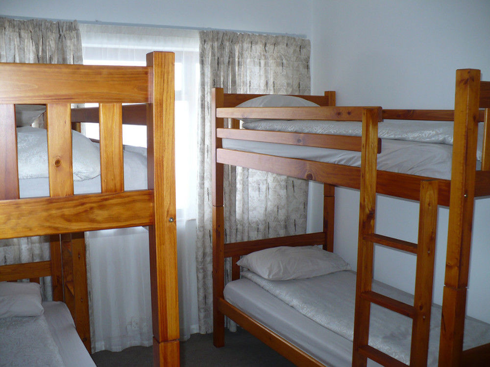 Backpacker Apartments Плеттенберг-Бей Екстер'єр фото