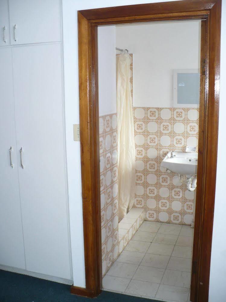 Backpacker Apartments Плеттенберг-Бей Екстер'єр фото