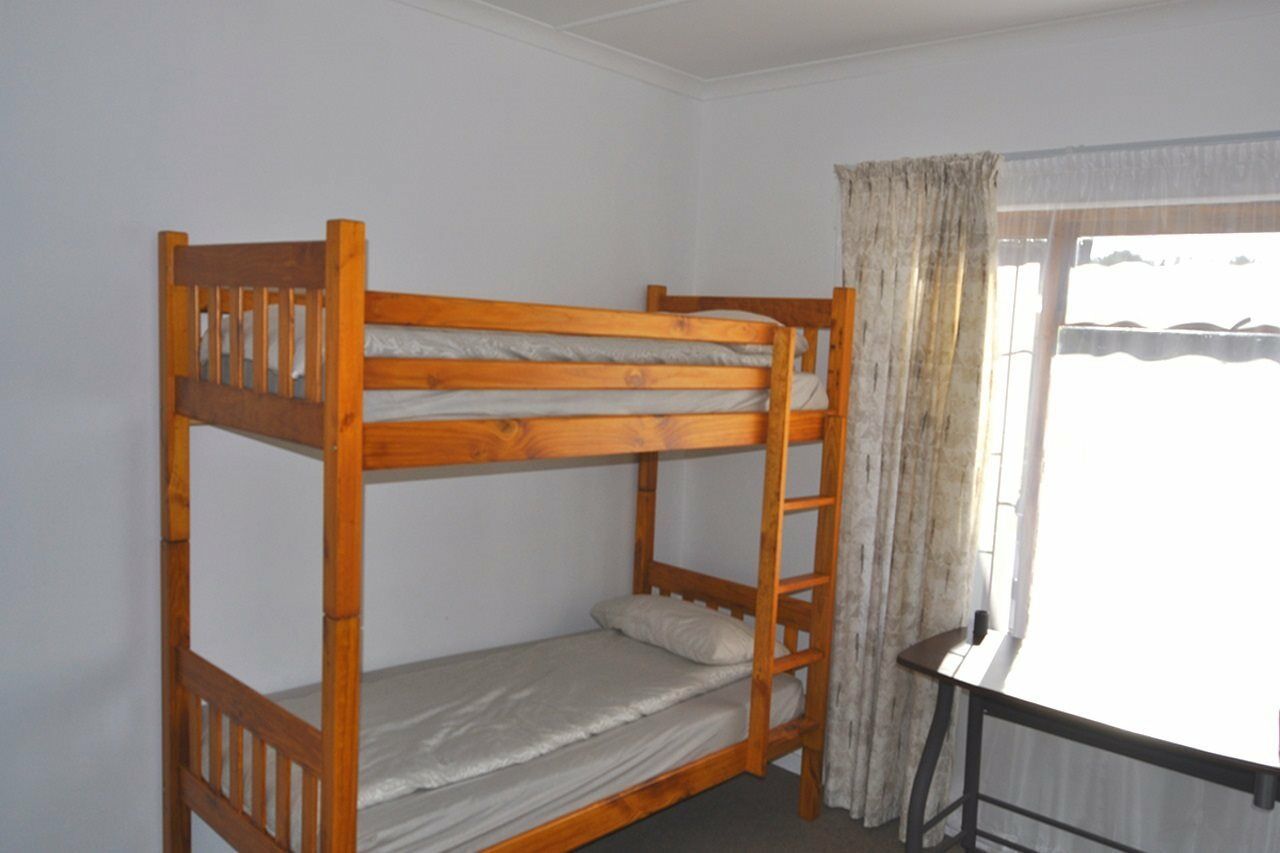 Backpacker Apartments Плеттенберг-Бей Екстер'єр фото