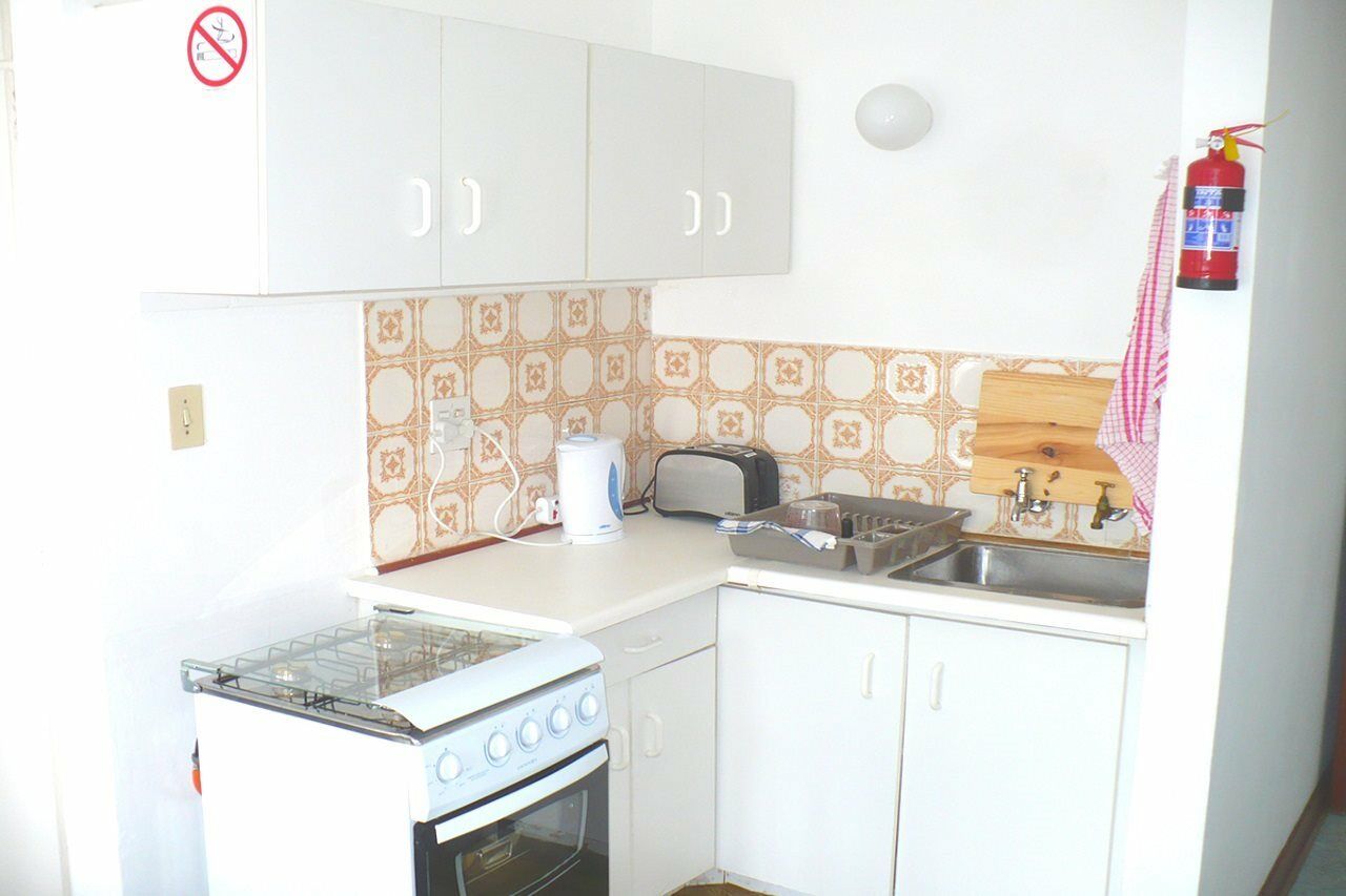 Backpacker Apartments Плеттенберг-Бей Екстер'єр фото